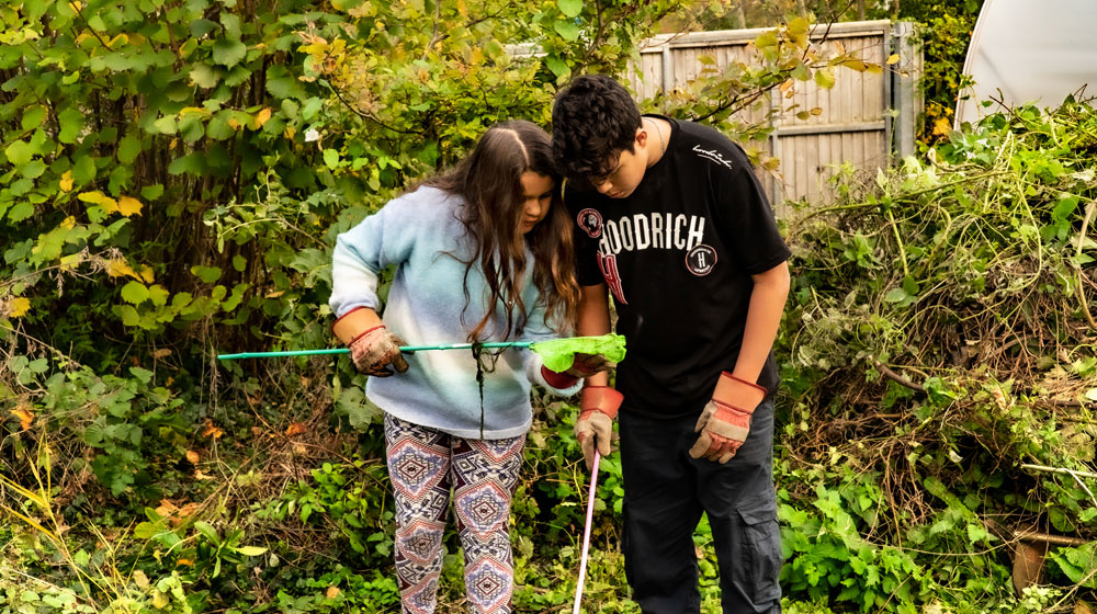 ed - children-at-the-pond-