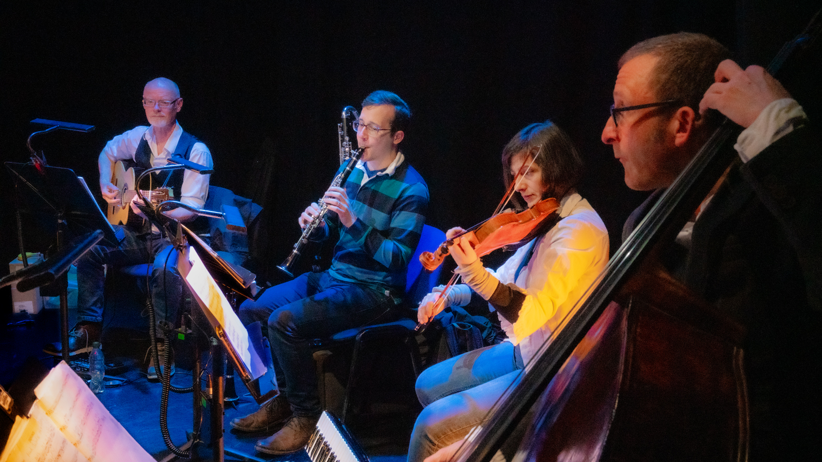 Klezermish rehearsing 1
